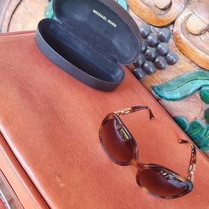 Women sunglasses